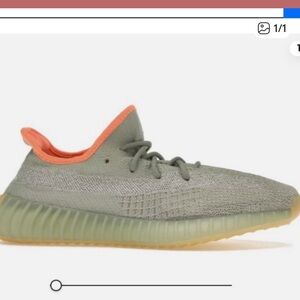 Adidas Yeezy Boost 350 V2 Desert Sage
FX9035 size  women 7.5